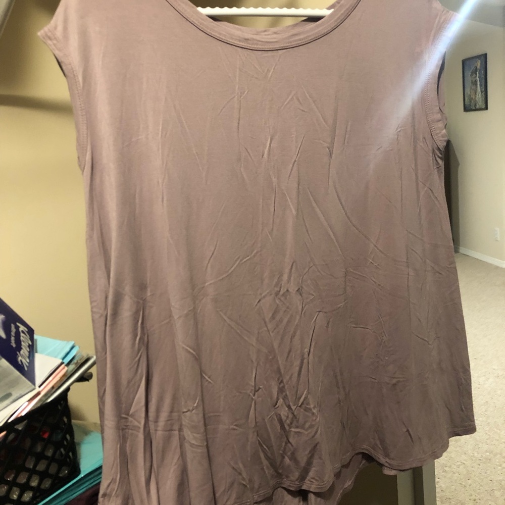 Aritzia tshirt lilac medium